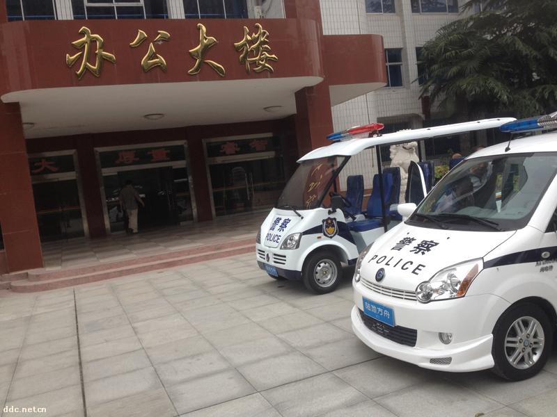 南阳师院用的陆地方舟巡逻车
