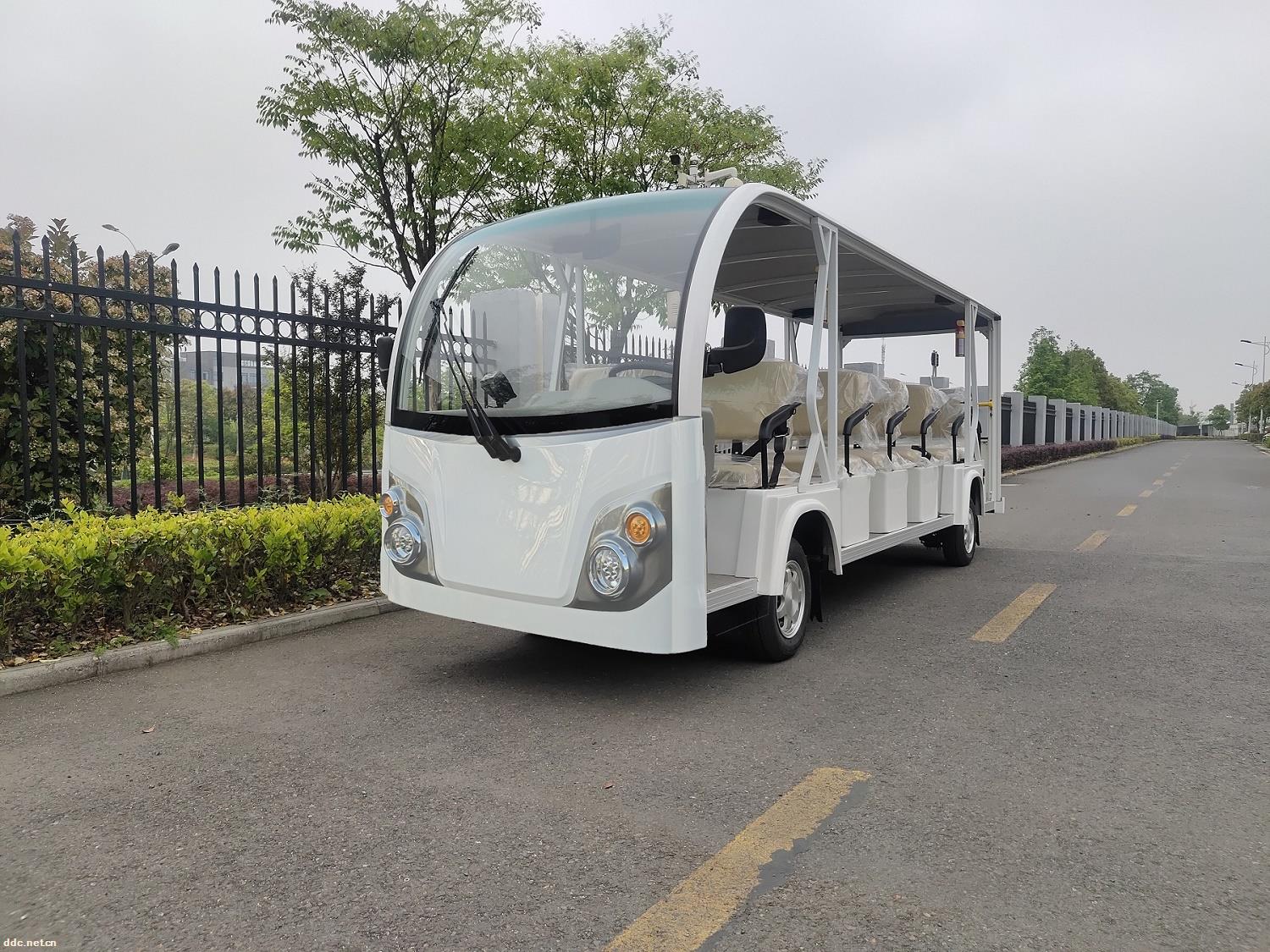利凯士得景区电动观光车 四轮电瓶观光车