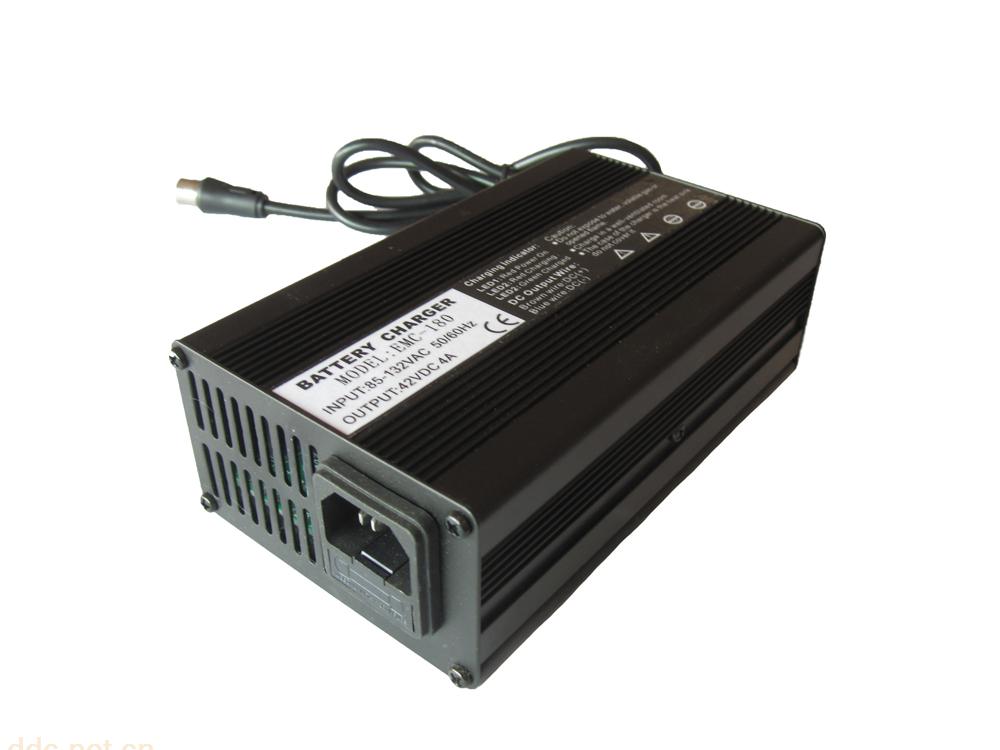 亿城42V4A充电器