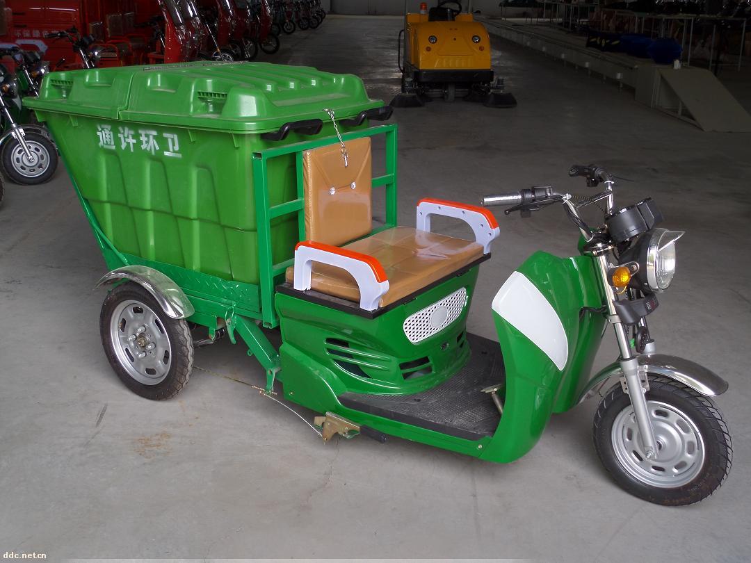 节能环保电动保洁车