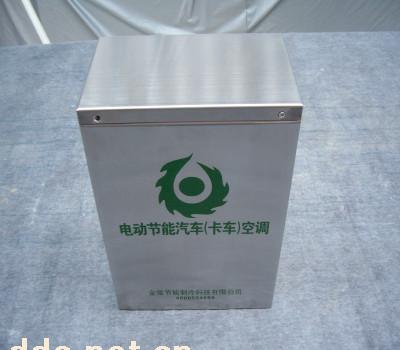 四轮轿车老年代步车电动空调