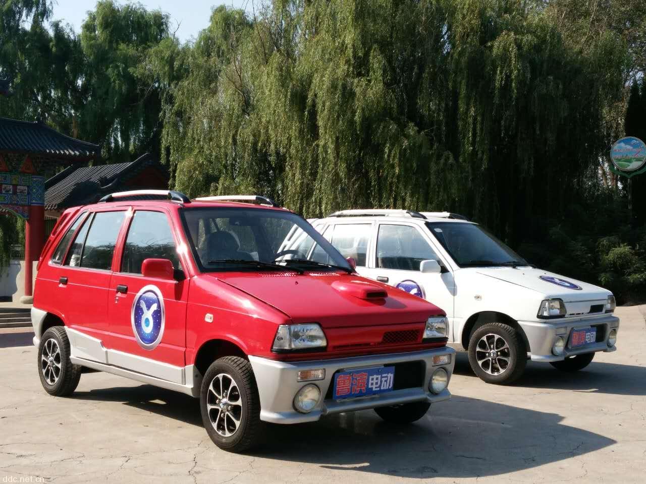 山东鲁滨L60奥拓款电动四轮车