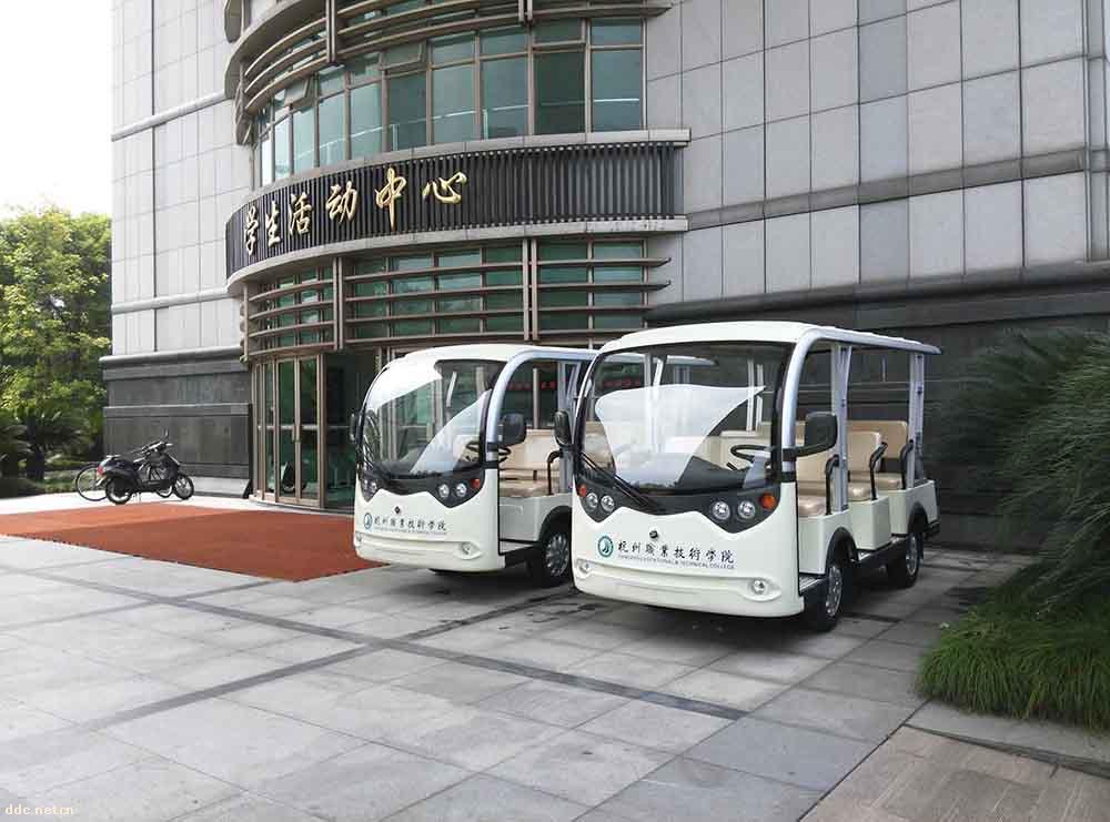 绿通八人座旅游观光车