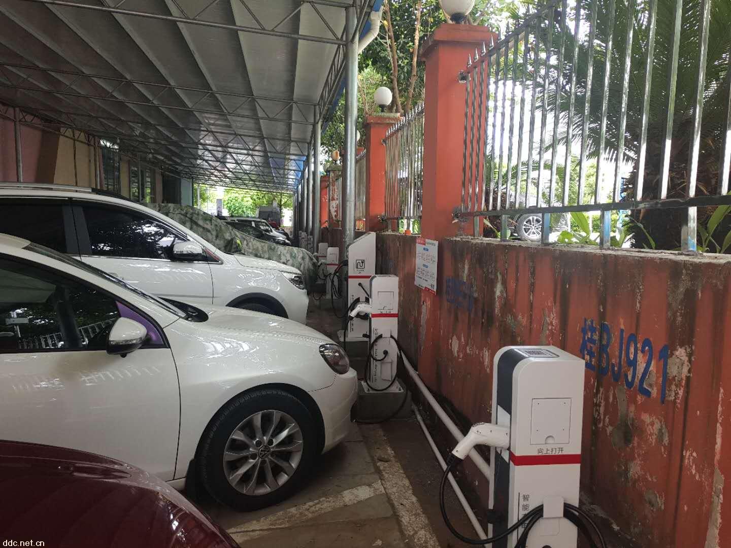 新能源汽车充电桩