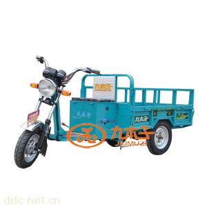 D6款   
前轮：300-12
后轮：350-10
控制器：18G
尺寸：70*130
电机：800W高低档